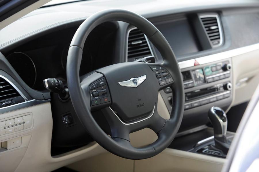 Панель приборов Hyundai Genesis 2014 года  (NA) (фото 22 из 105)